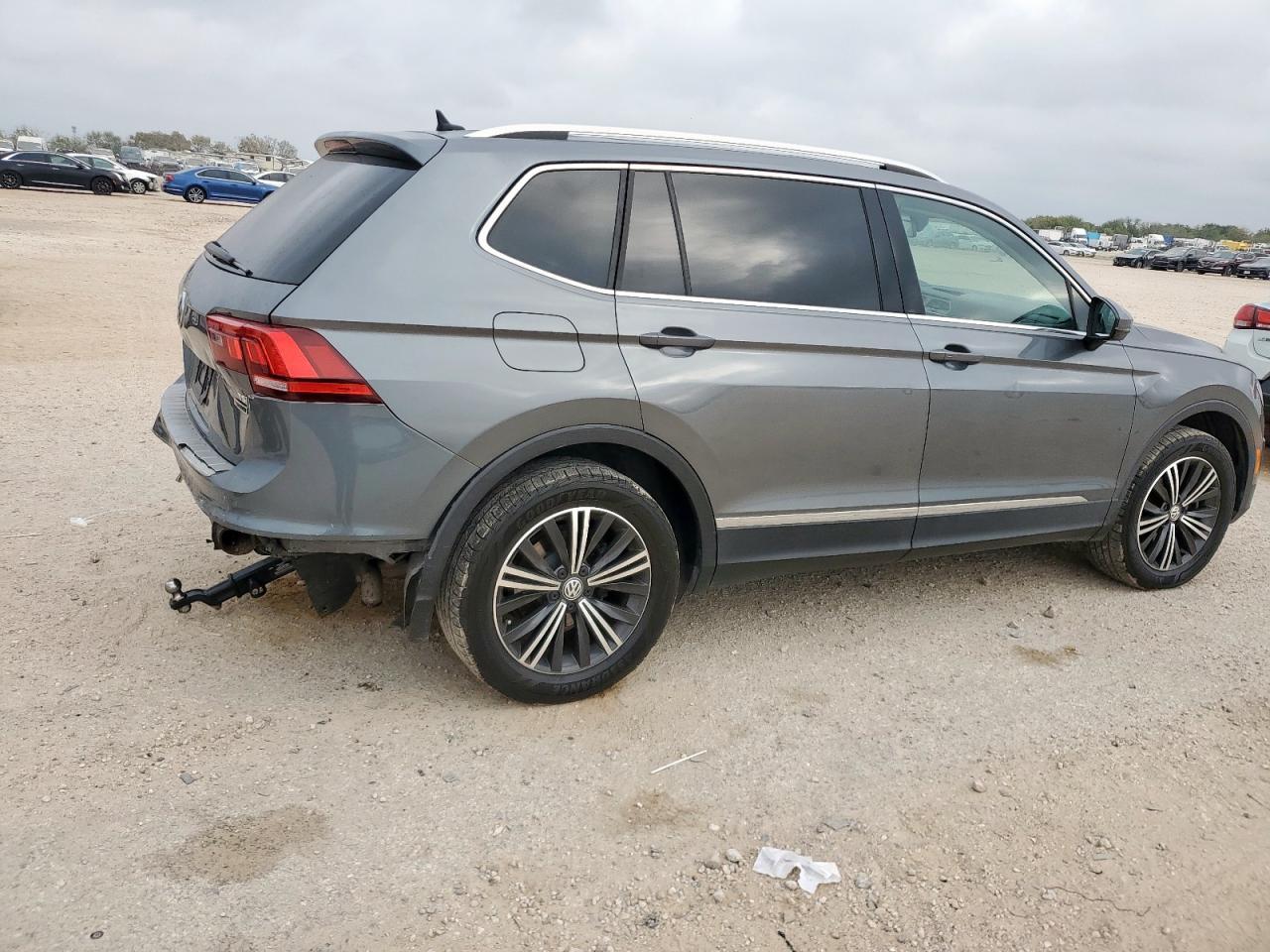 2018 Volkswagen Tiguan Se - Image 3