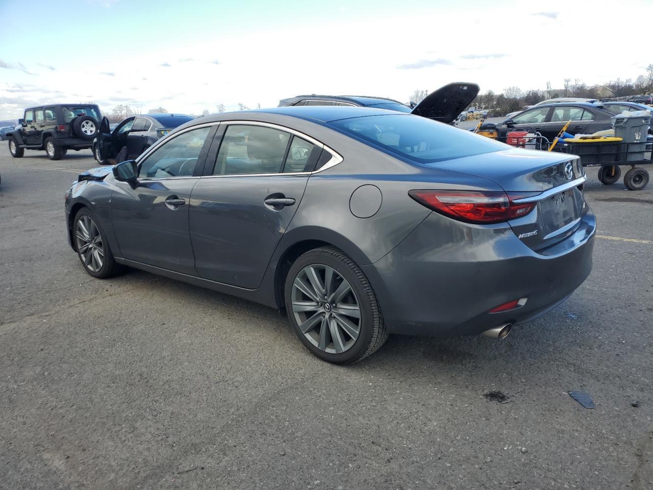 2018 Mazda 6 Touring - Image 2