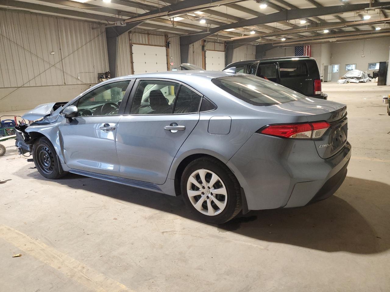 2025 Toyota Corolla Le - Фото 2