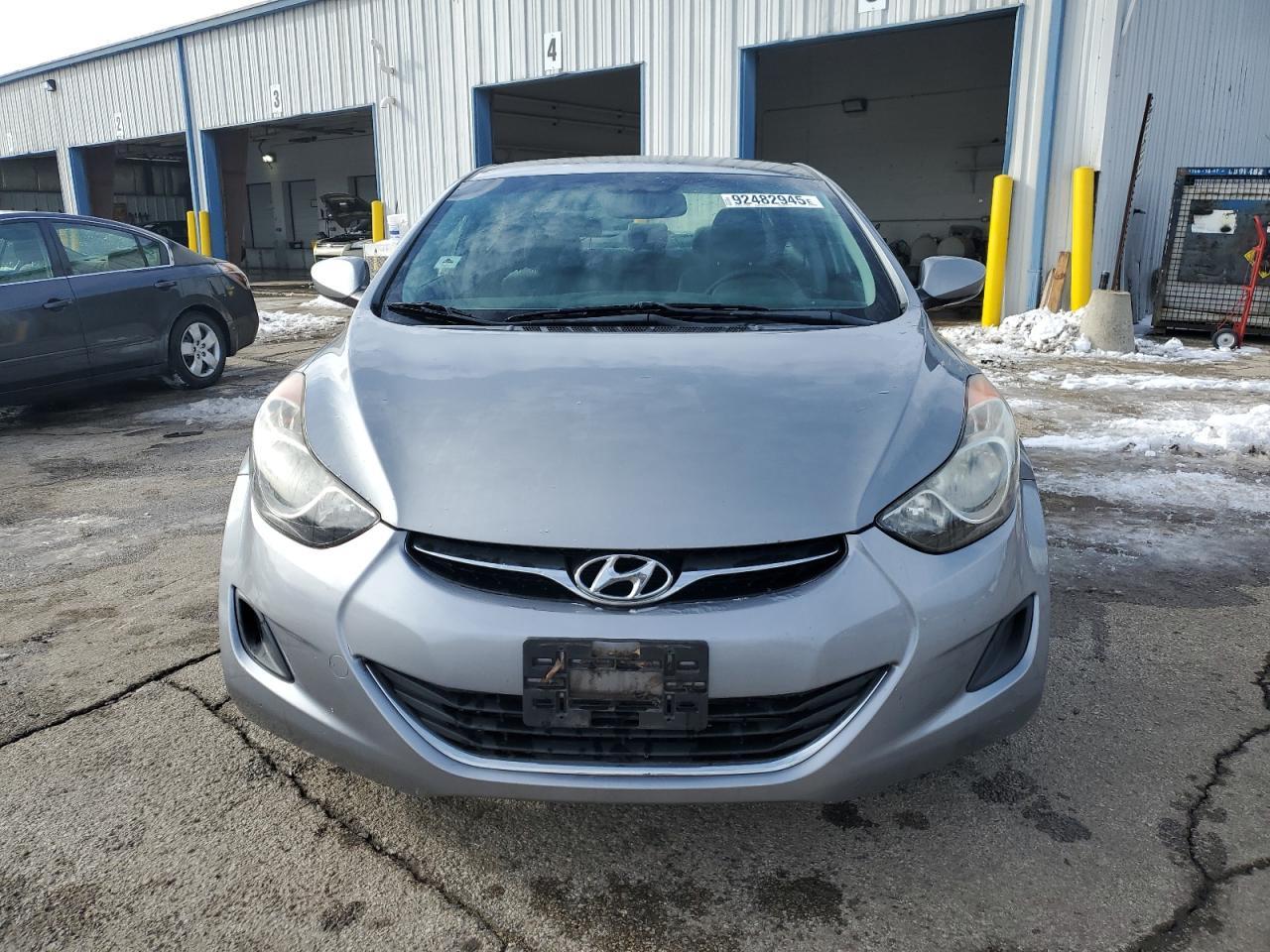 2013 Hyundai Elantra Gls - Image 5