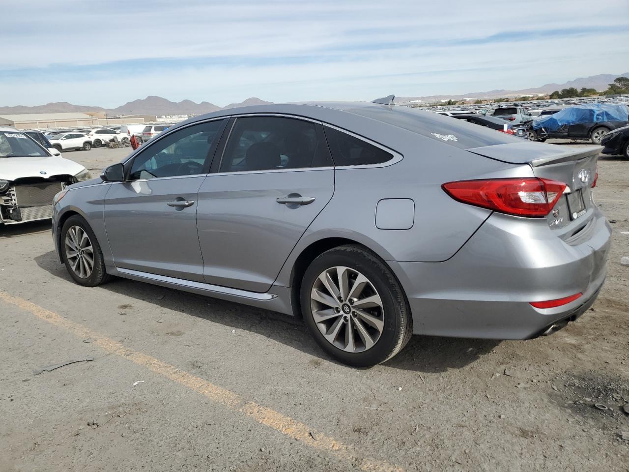 2015 Hyundai Sonata Sport - Фото 2