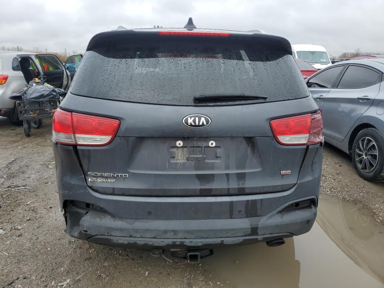 2018 Kia Sorento Lx - Image 6
