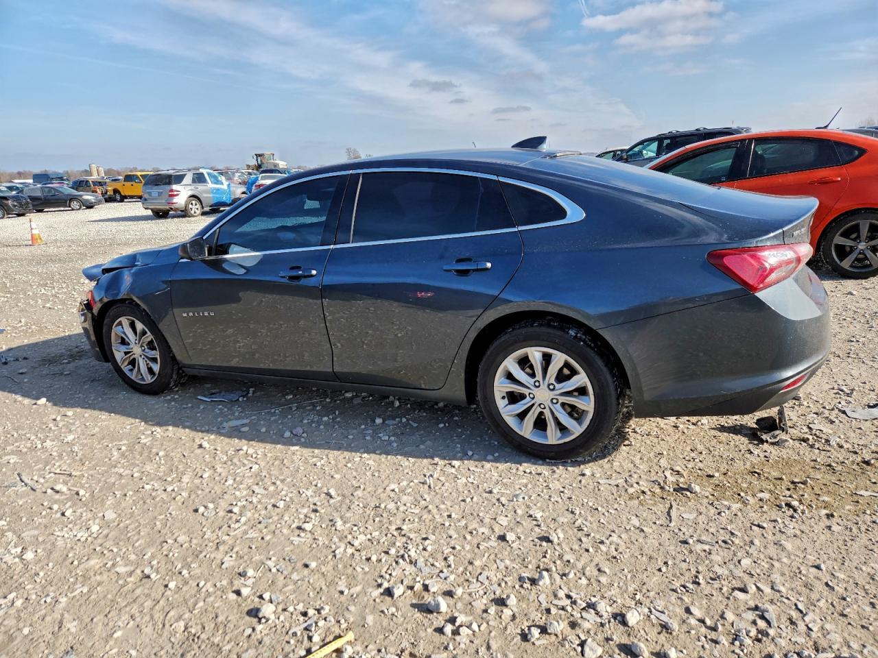 2020 Chevrolet Malibu Lt - Image 2