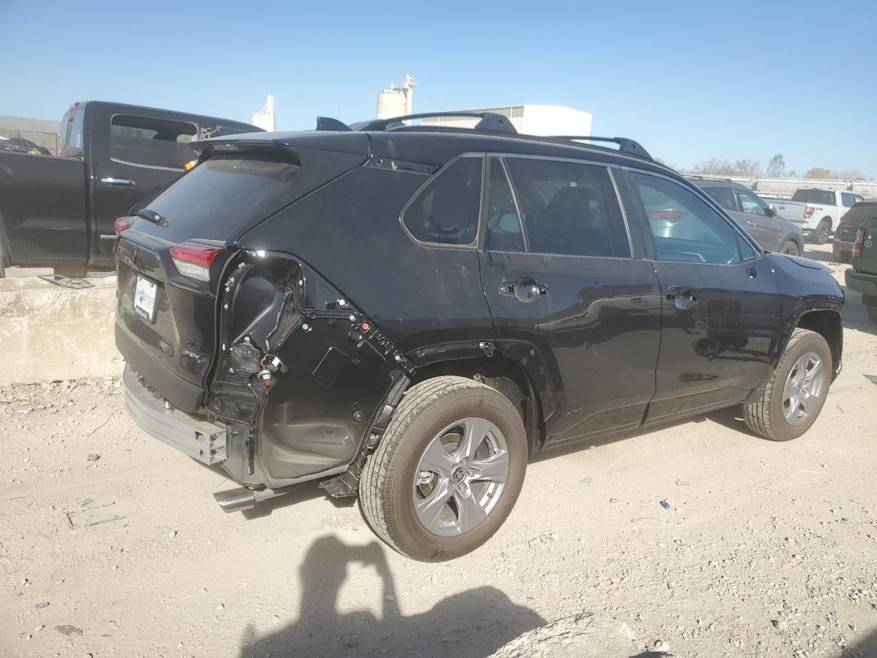 2025 Toyota Rav4 Xle - Фото 3