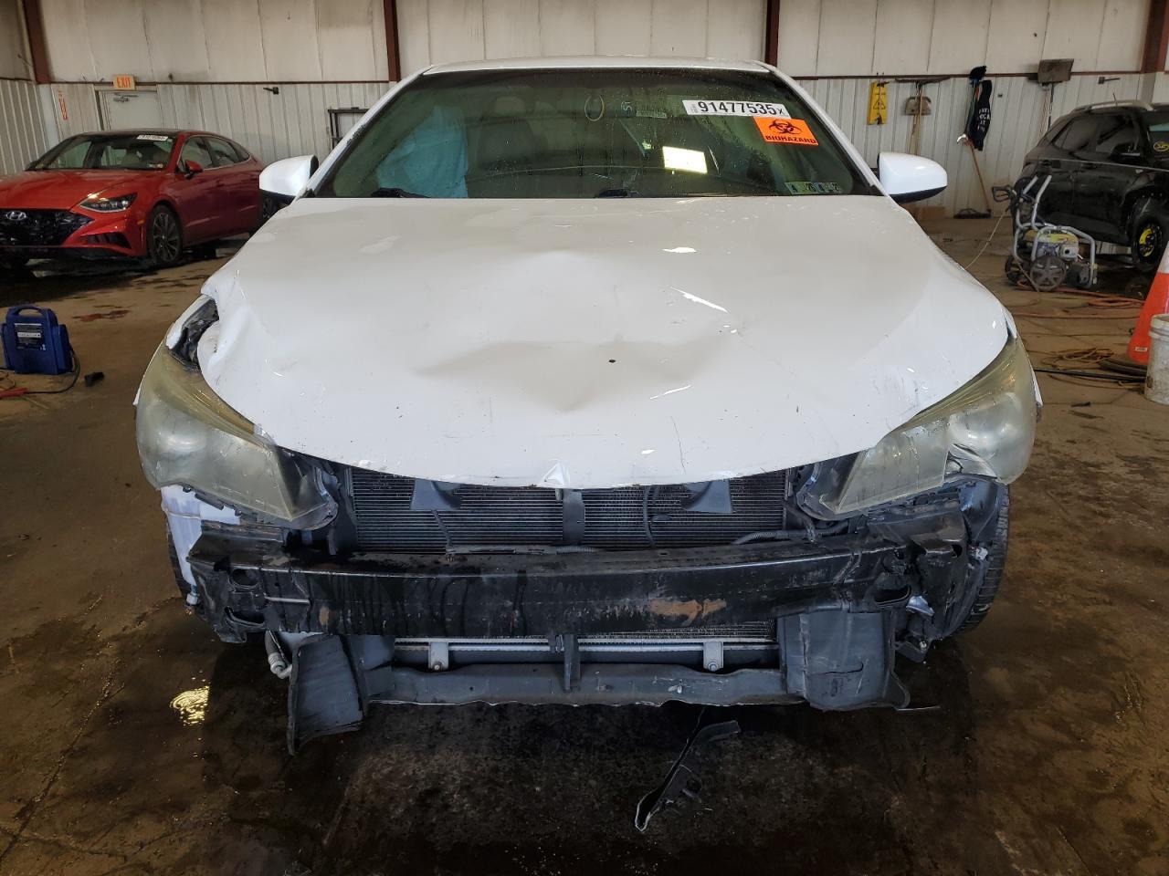 2015 Toyota Camry Le - Image 5