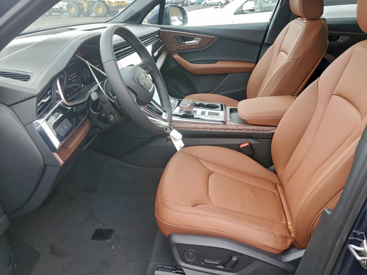 2026 Audi Q7 Premium - Image 7