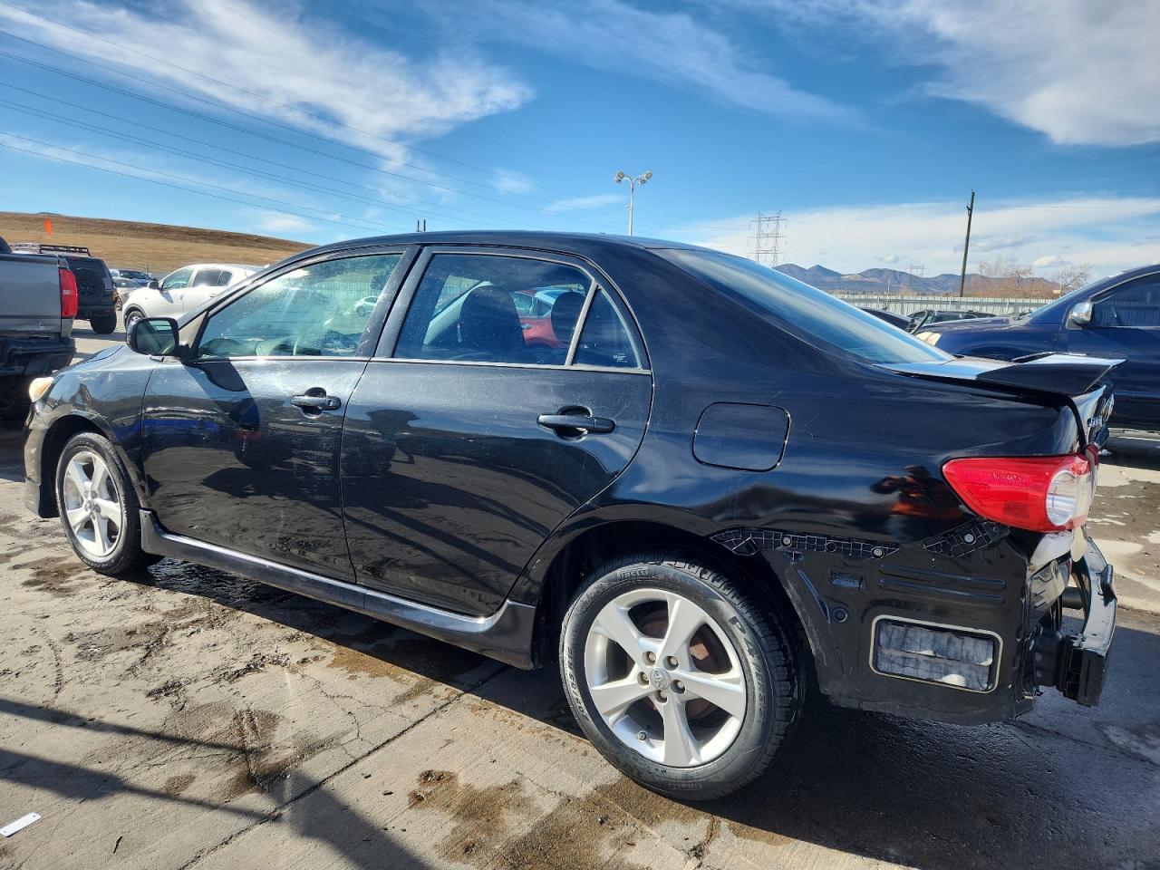 2011 Toyota Corolla Base - Фото 2