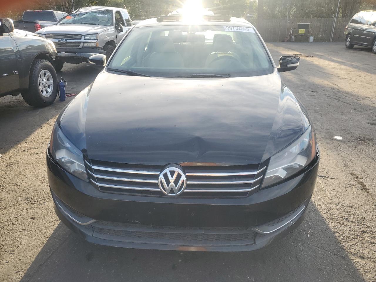 2014 Volkswagen Passat Se - Image 5