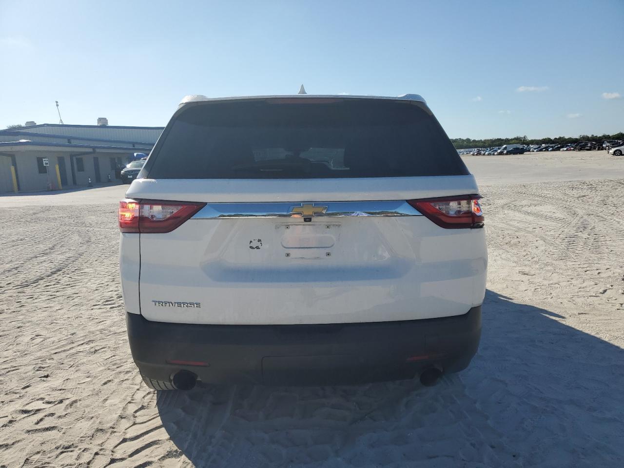 2020 Chevrolet Traverse Ls - Фото 6