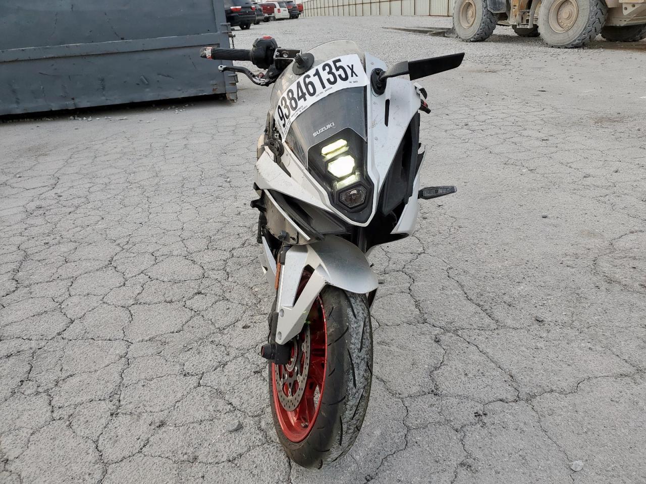 2024 Suzuki Gsx800 F - Фото 2