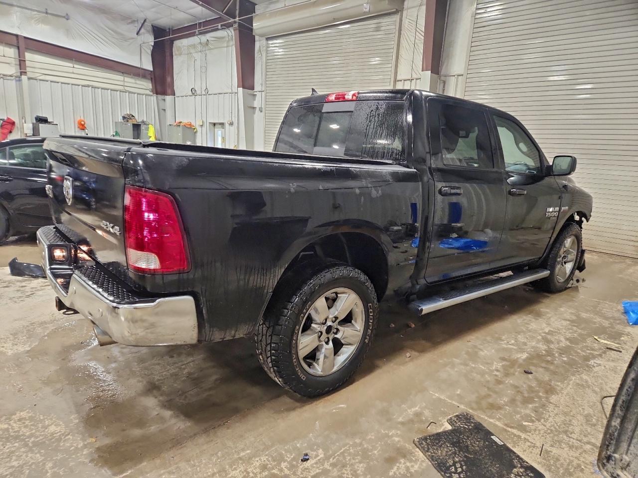 2019 Ram 1500 Classic Slt - Фото 3