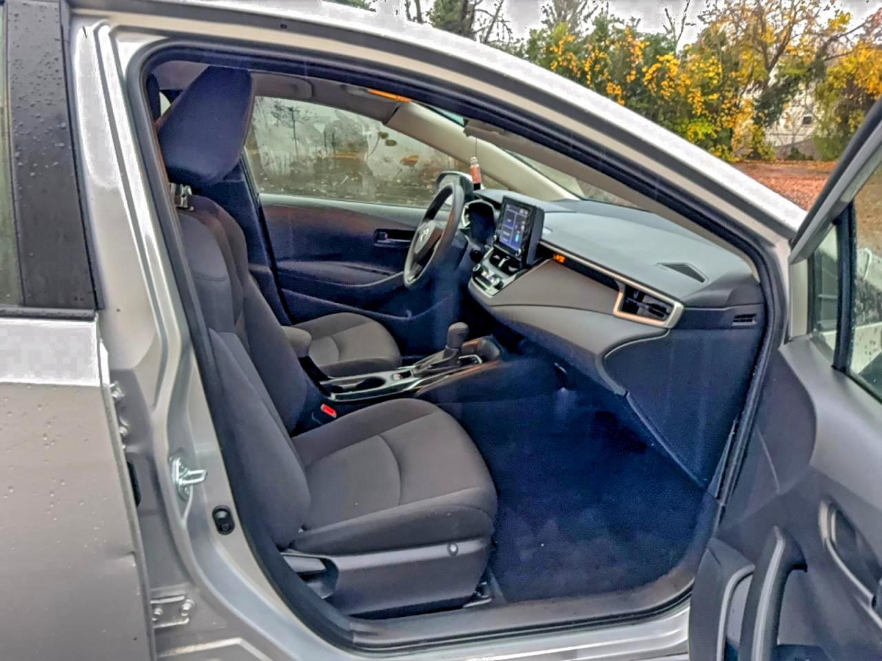 2022 Toyota Corolla Le - Image 5