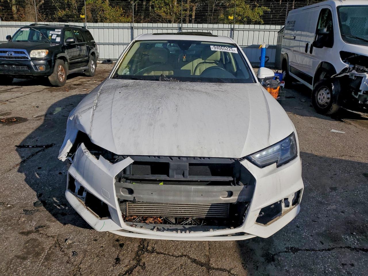2019 Audi A4 Premium - Фото 5