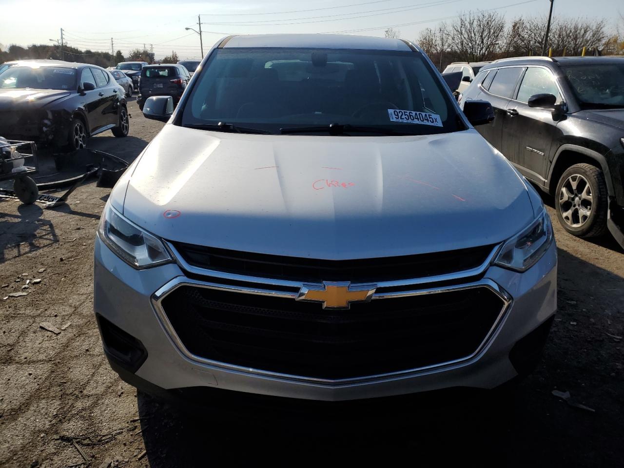 2019 Chevrolet Traverse Ls - Фото 5