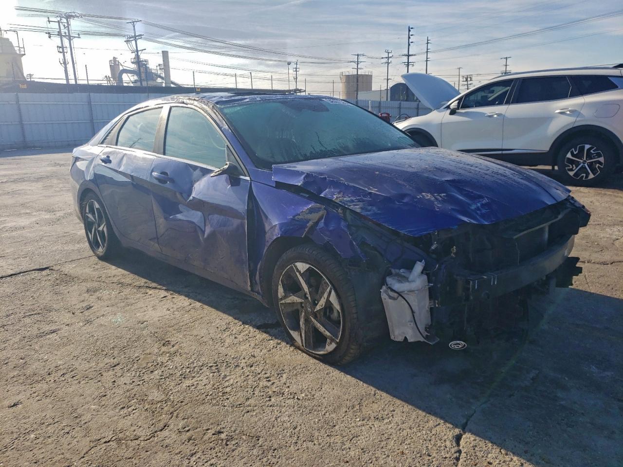 2021 Hyundai Elantra Limited - Image 4