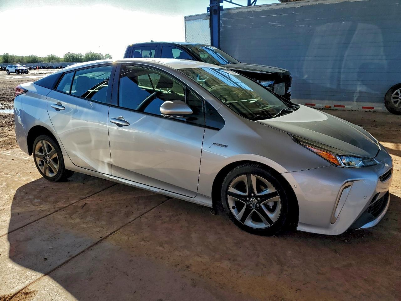 2022 Toyota Prius Night Shade - Image 4