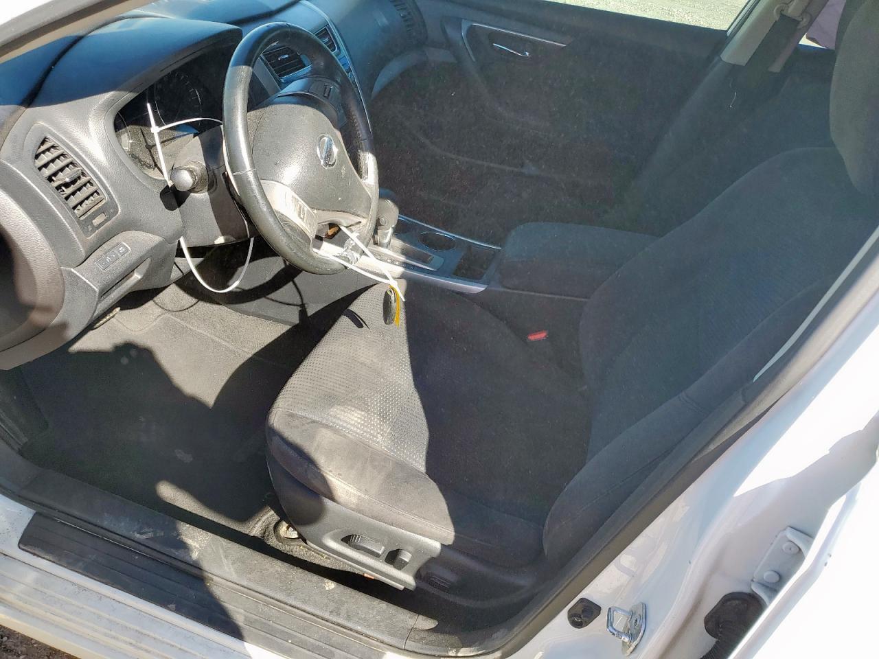 2015 Nissan Altima 2.5 - Фото 7