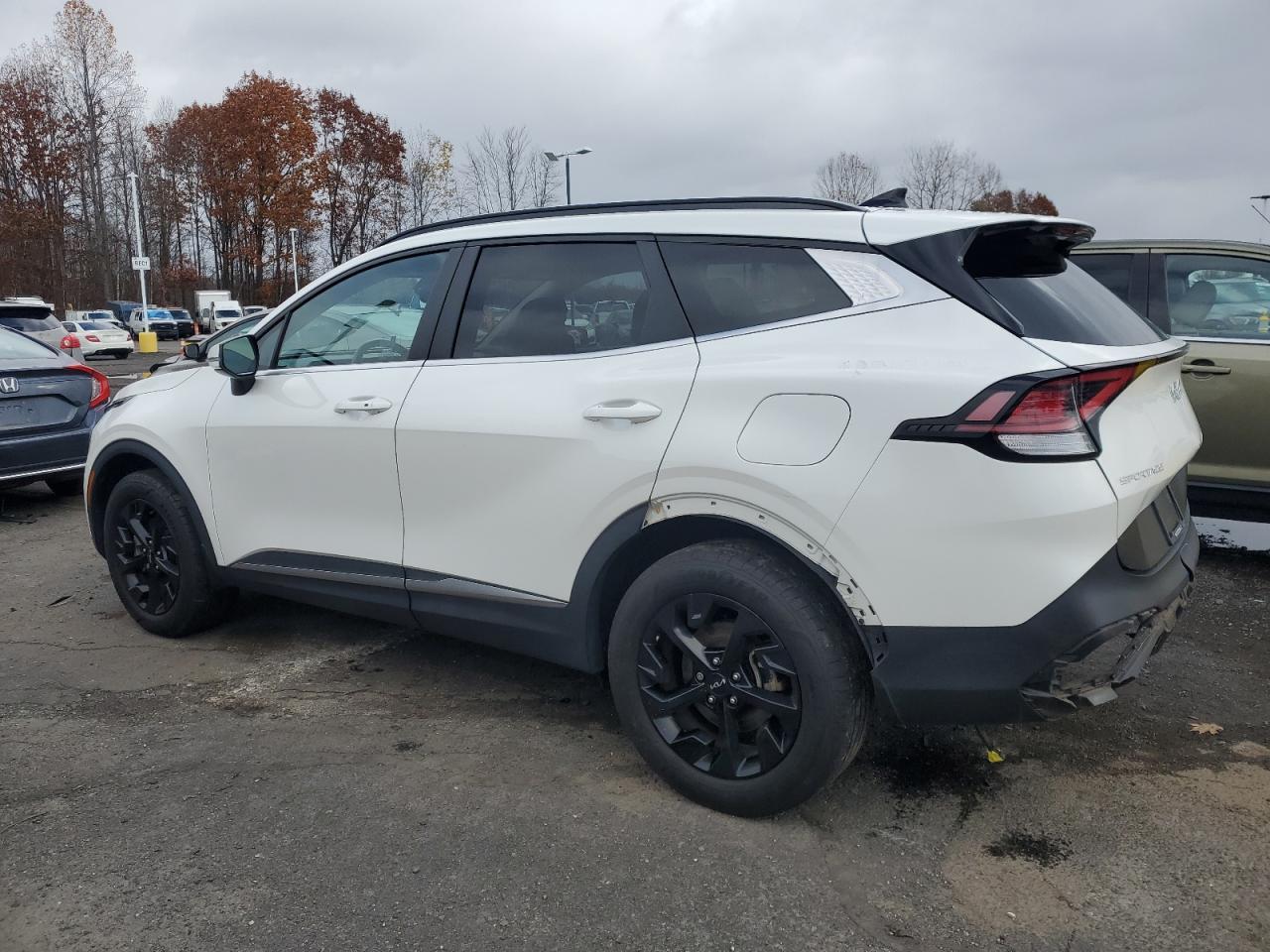 2023 Kia Sportage Ex - Image 2