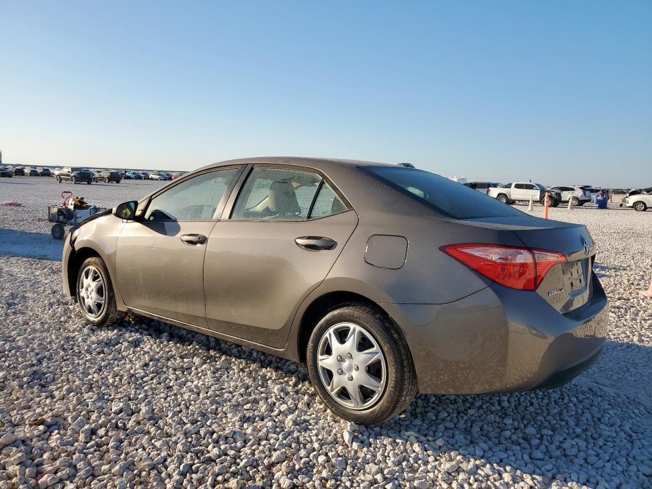 2019 Toyota Corolla L - Фото 2