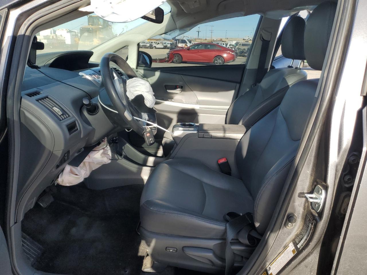 2012 Toyota Prius V - Фото 7