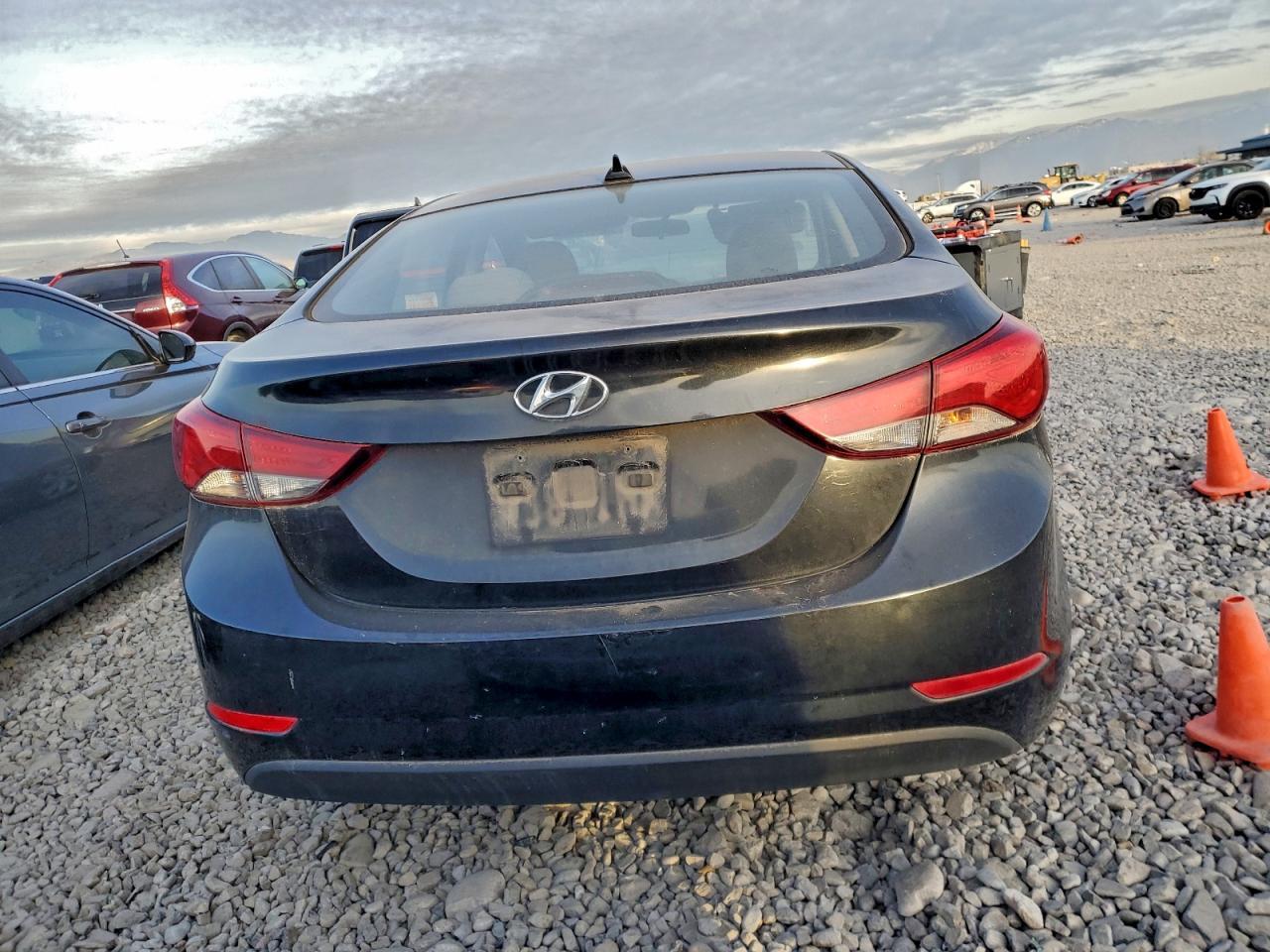 2016 Hyundai Elantra Se - Фото 6