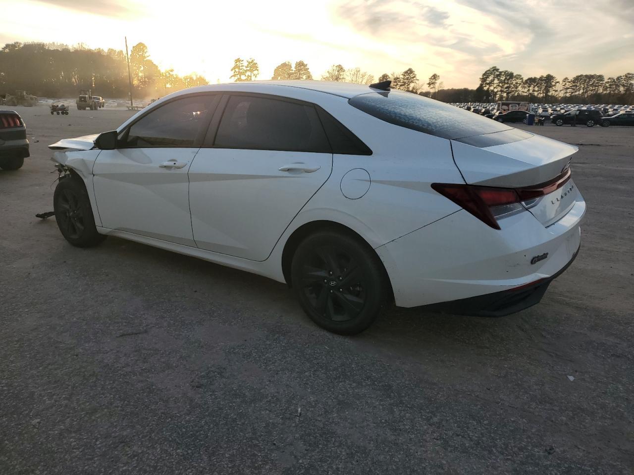 2021 Hyundai Elantra Sel - Фото 2