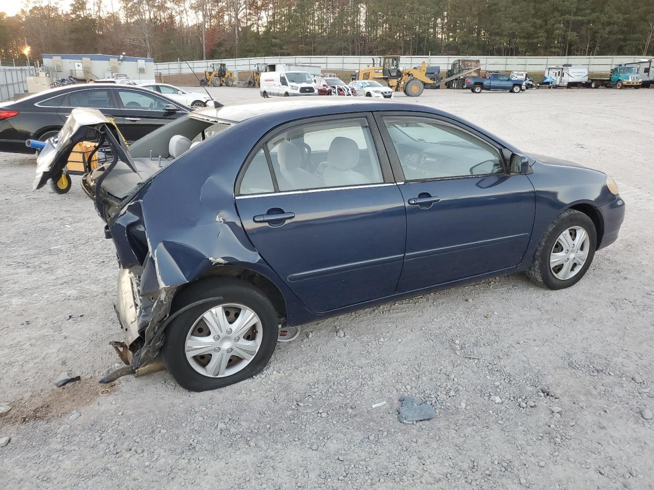 2003 Toyota Corolla Ce - Фото 3