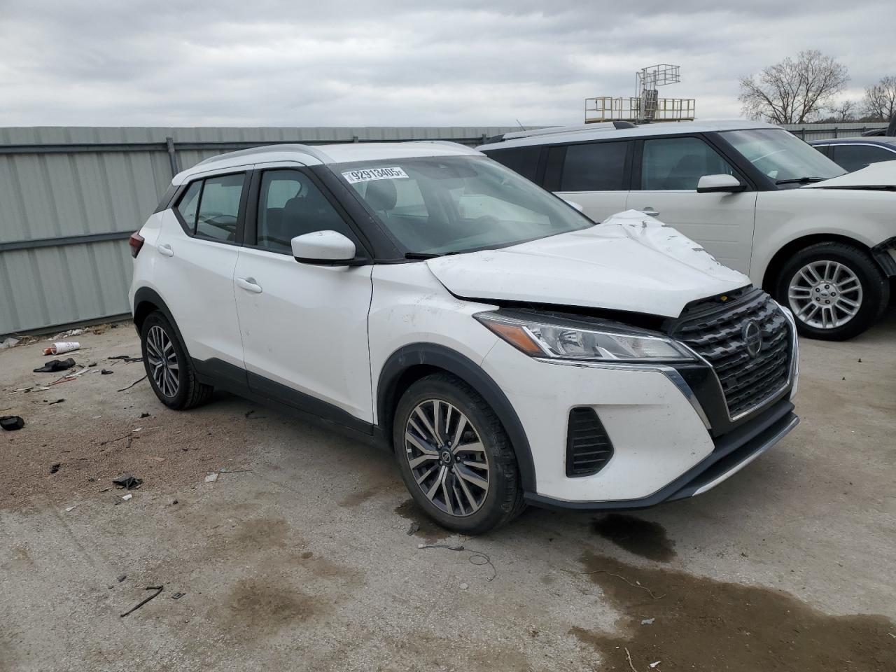 2021 Nissan Kicks Sv - Image 4