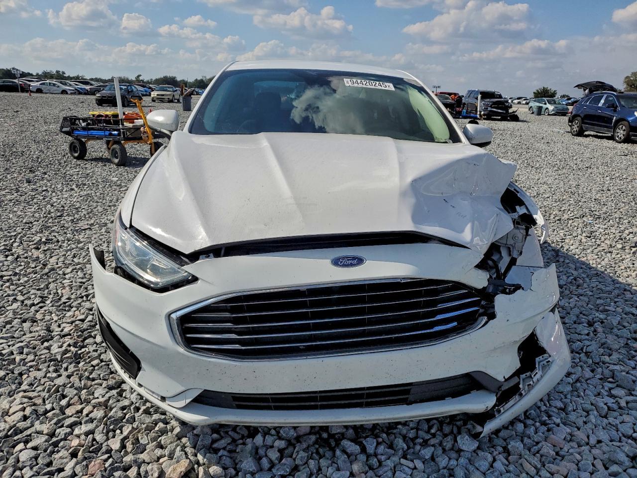 2020 Ford Fusion Se - Фото 5