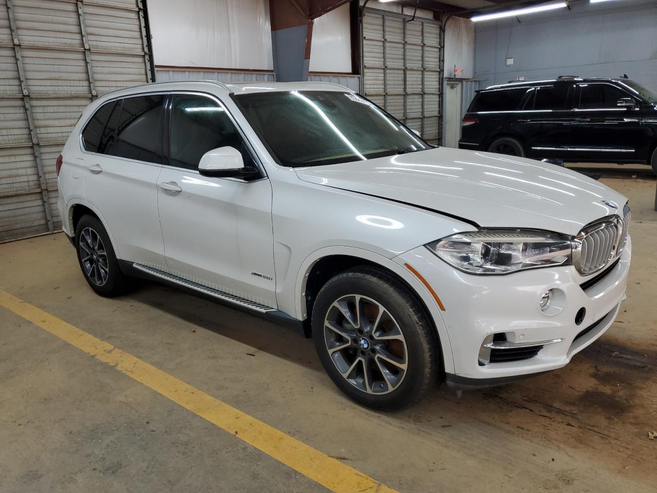 2017 BMW X5 xDrive50I Lux - Фото 4