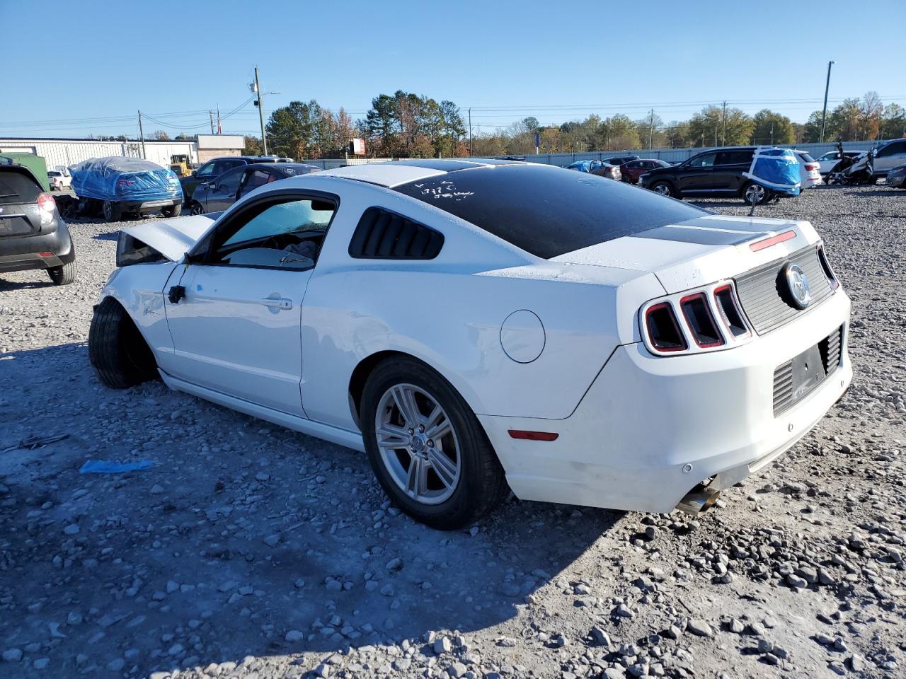 2014 Ford Mustang - Фото 2