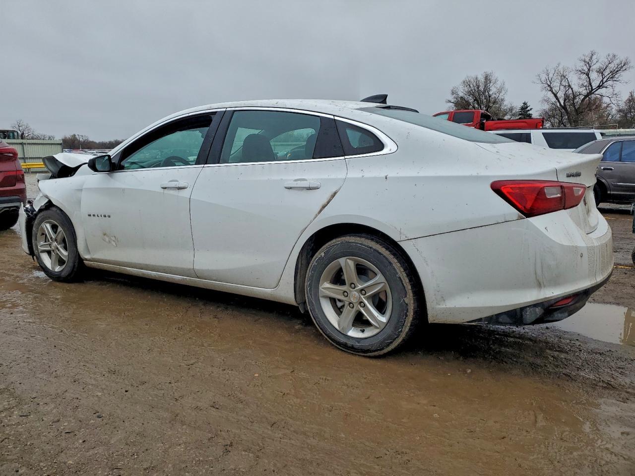 2024 Chevrolet Malibu Ls - Image 2