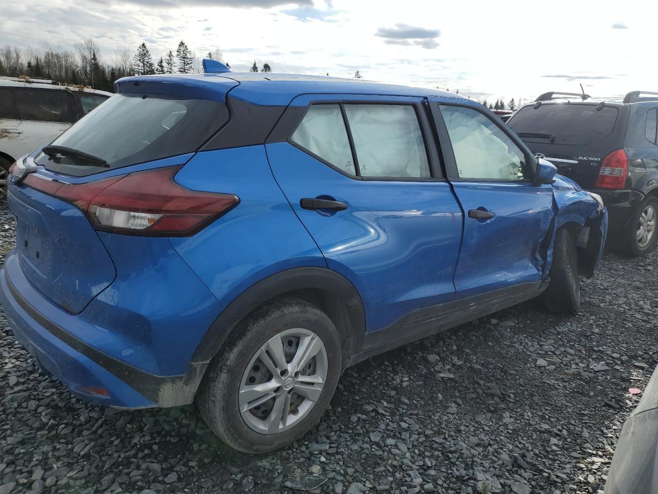 2022 Nissan Kicks S - Фото 3
