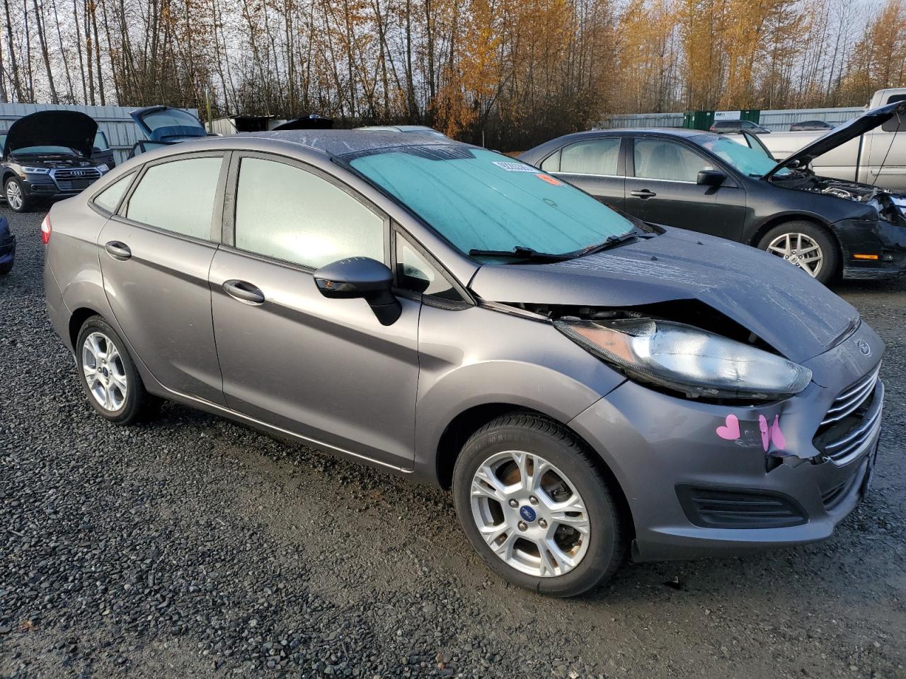 2014 Ford Fiesta Se - Image 4