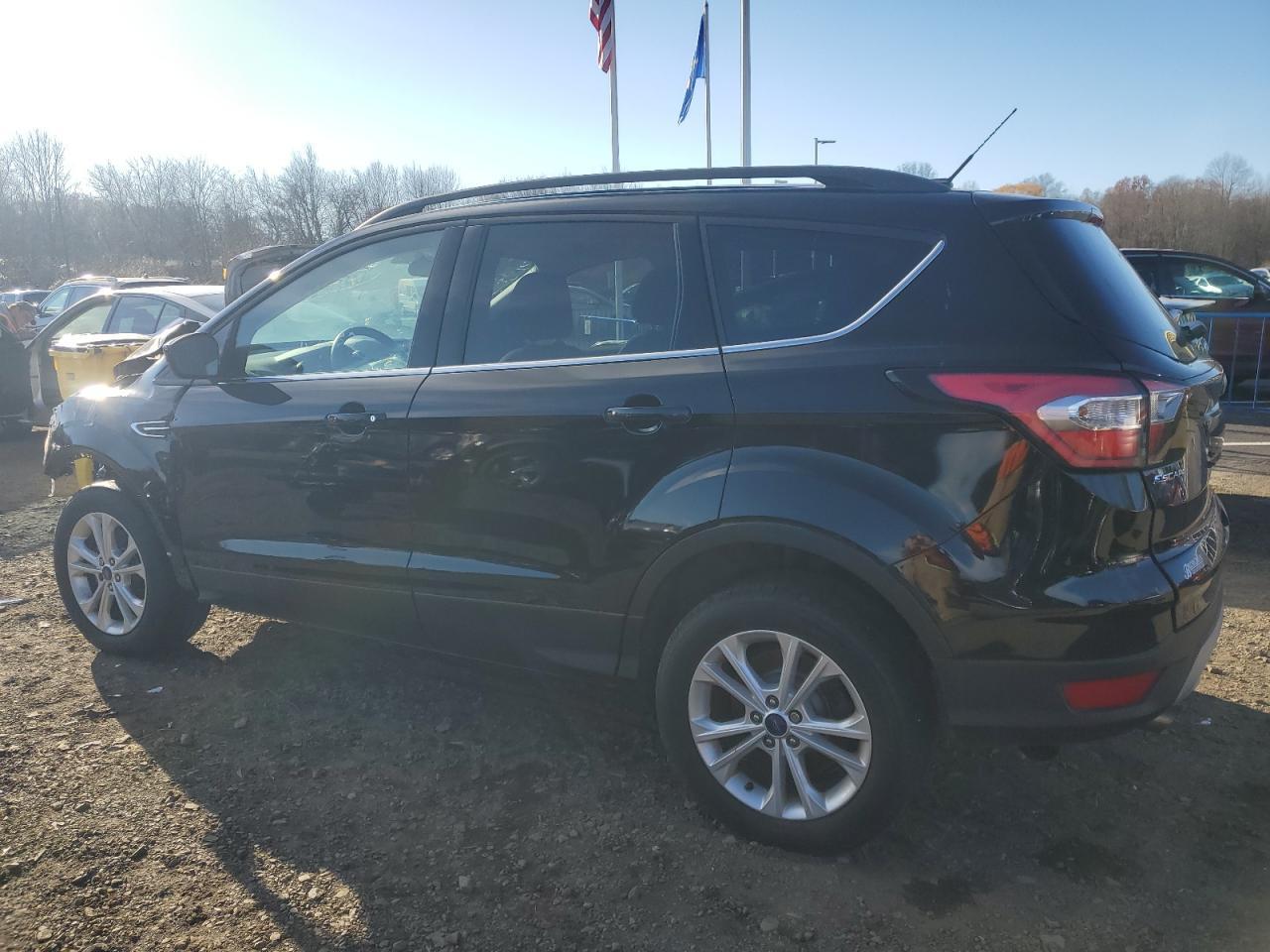 2017 Ford Escape Se - Image 2