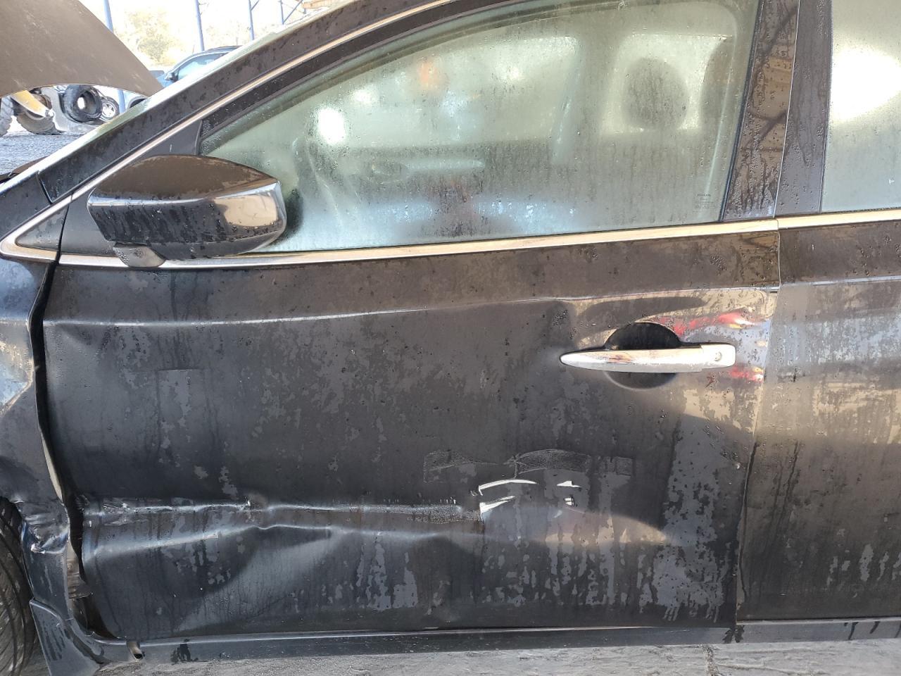 2015 Nissan Sentra S - Image 7