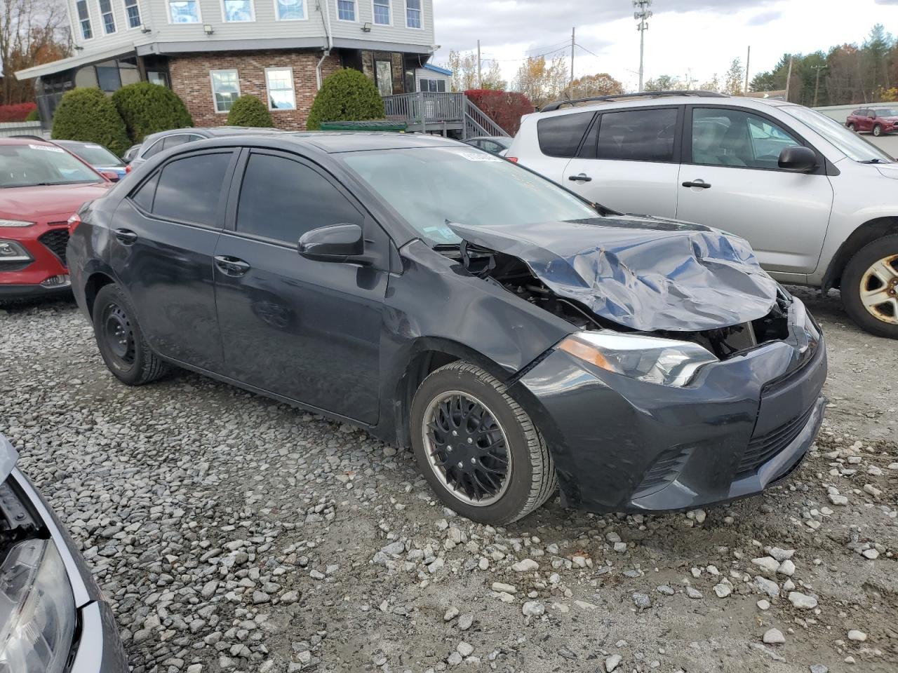 2014 Toyota Corolla Le - Image 4