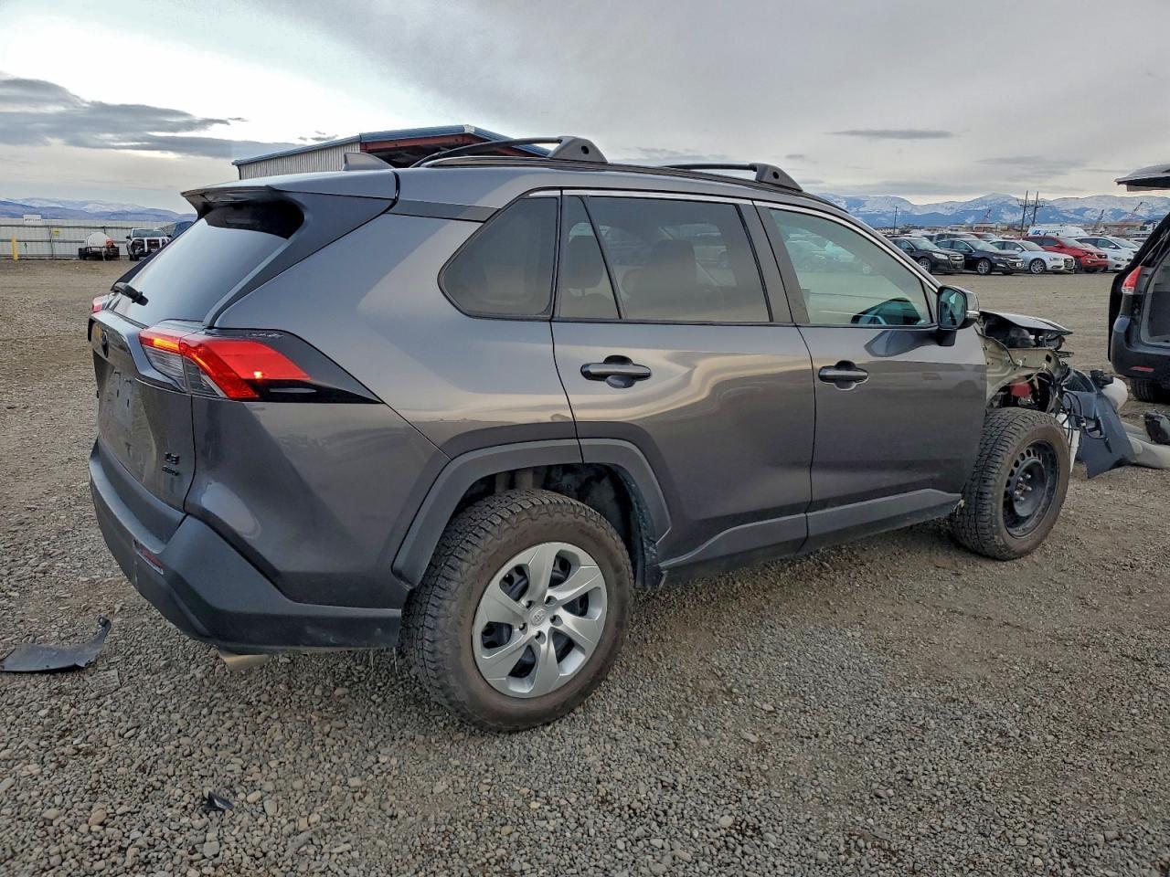 2021 Toyota Rav4 Le - Фото 3