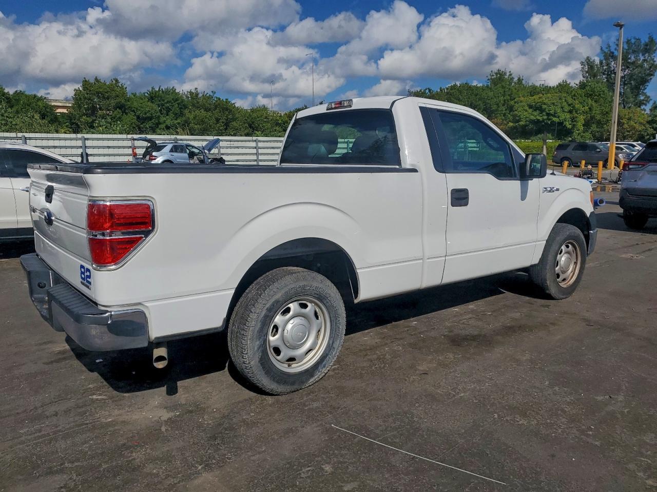 2012 Ford F150 - Фото 3