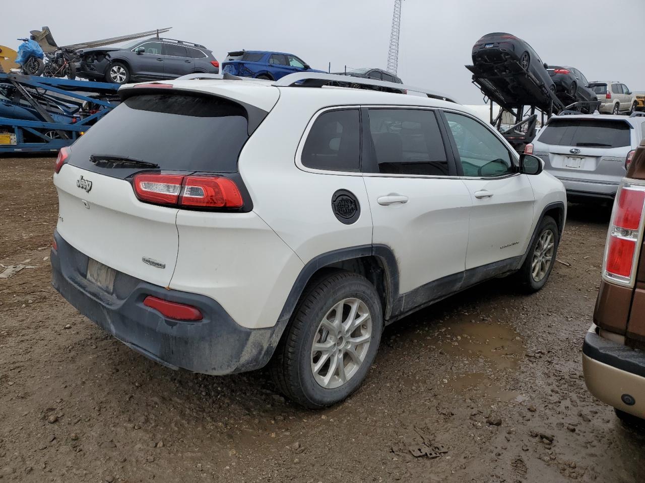 2017 Jeep Cherokee Latitude - Image 3