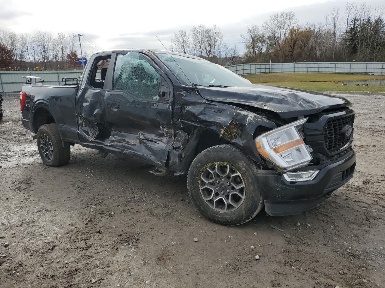 2021 Ford F150 Super Cab - Фото 4