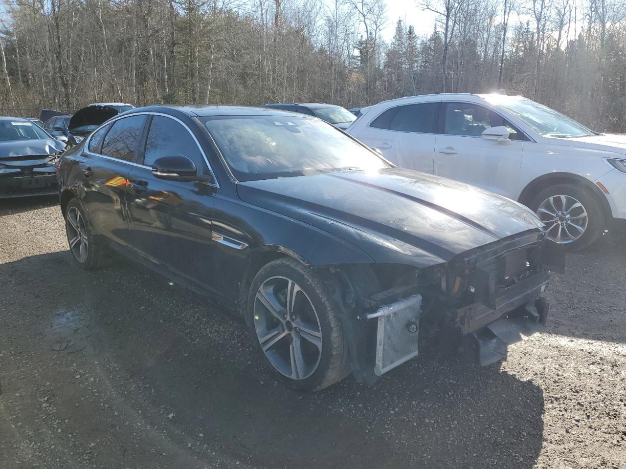 2018 Jaguar Xf Prestige - Image 4