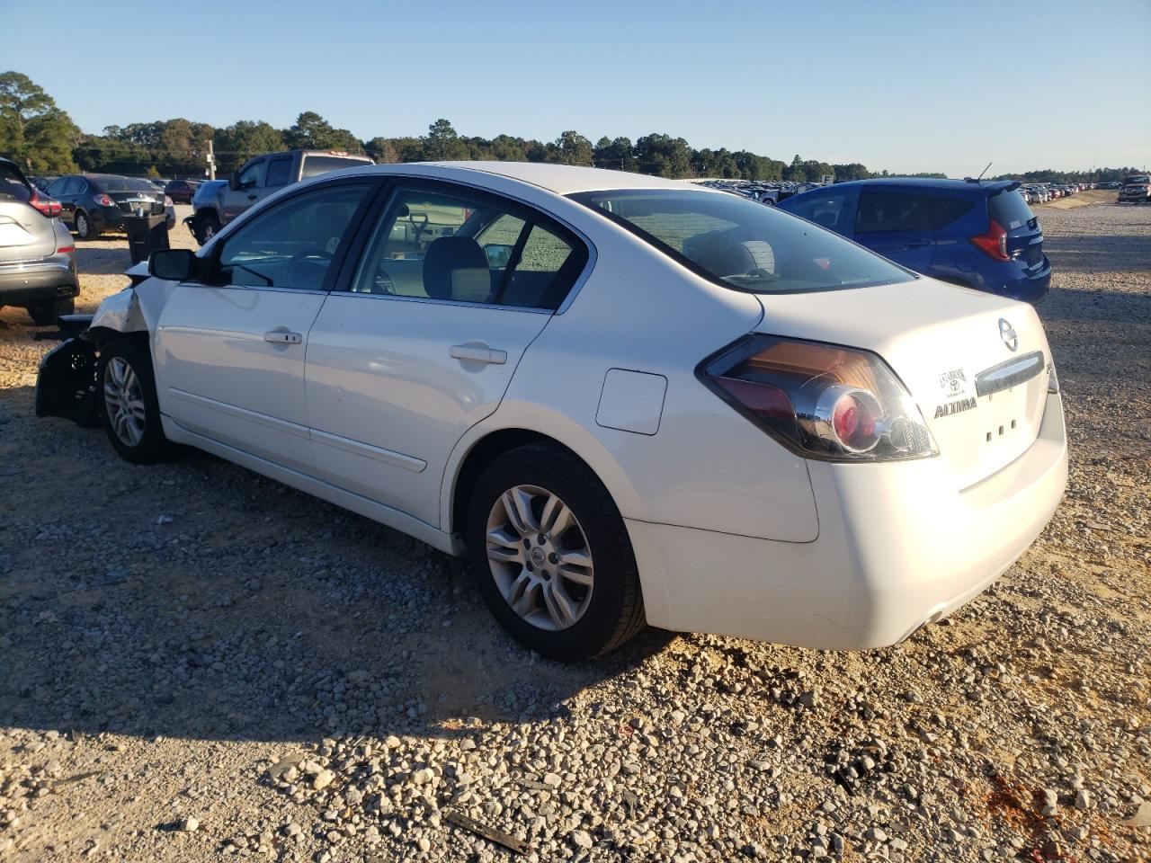 2011 Nissan Altima Base - Фото 2