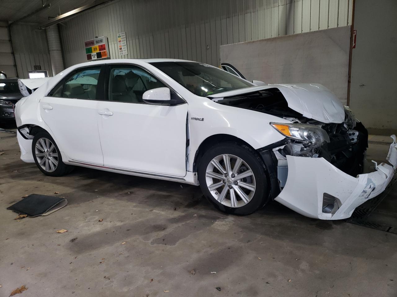 2012 Toyota Camry Hybrid - Фото 4