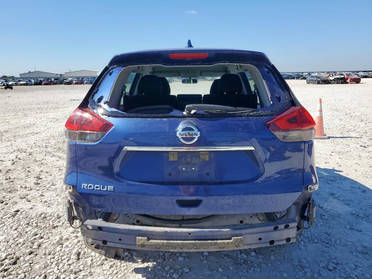 2018 Nissan Rogue S - Image 6