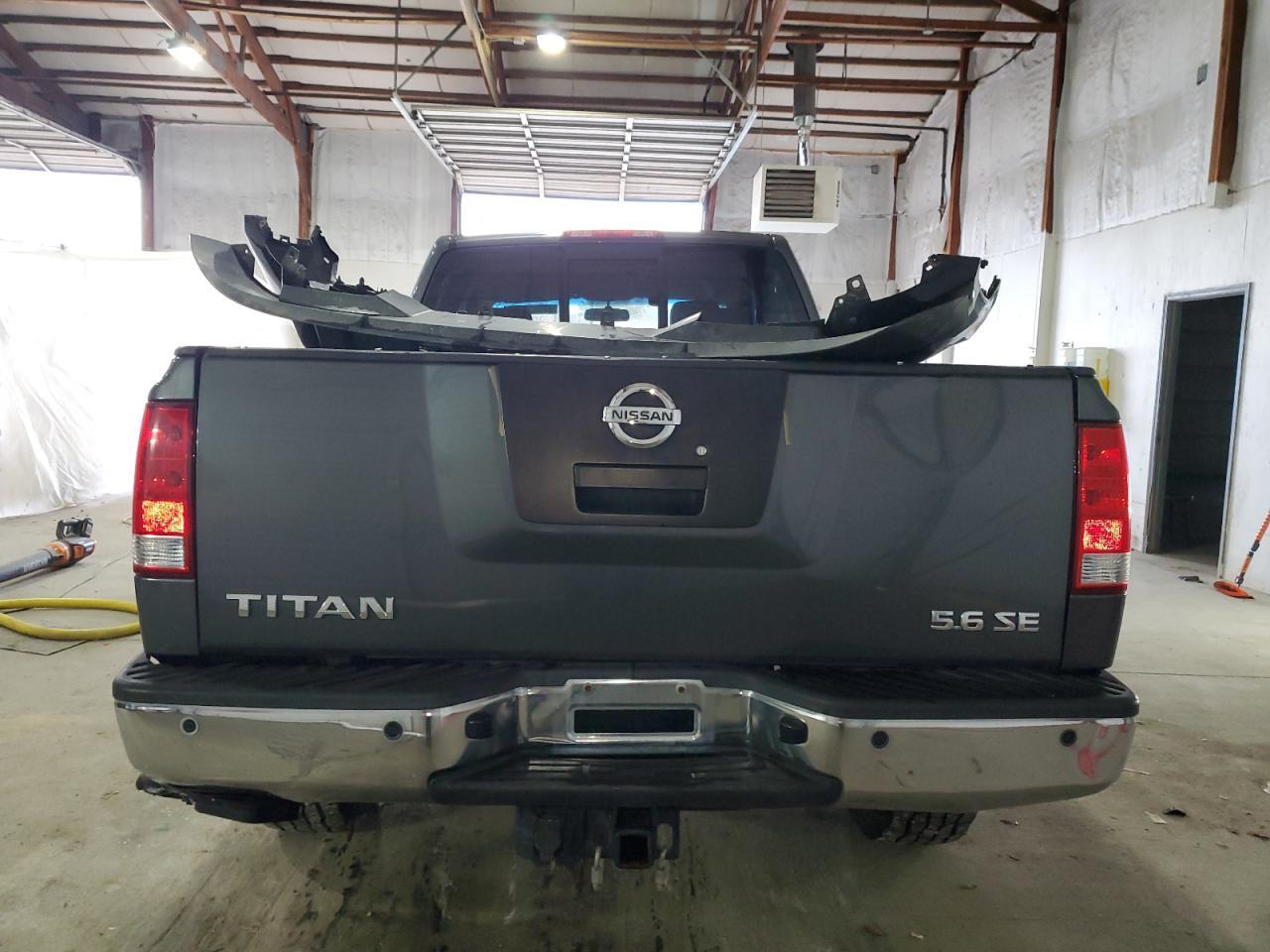 2010 Nissan Titan Xe - Image 6