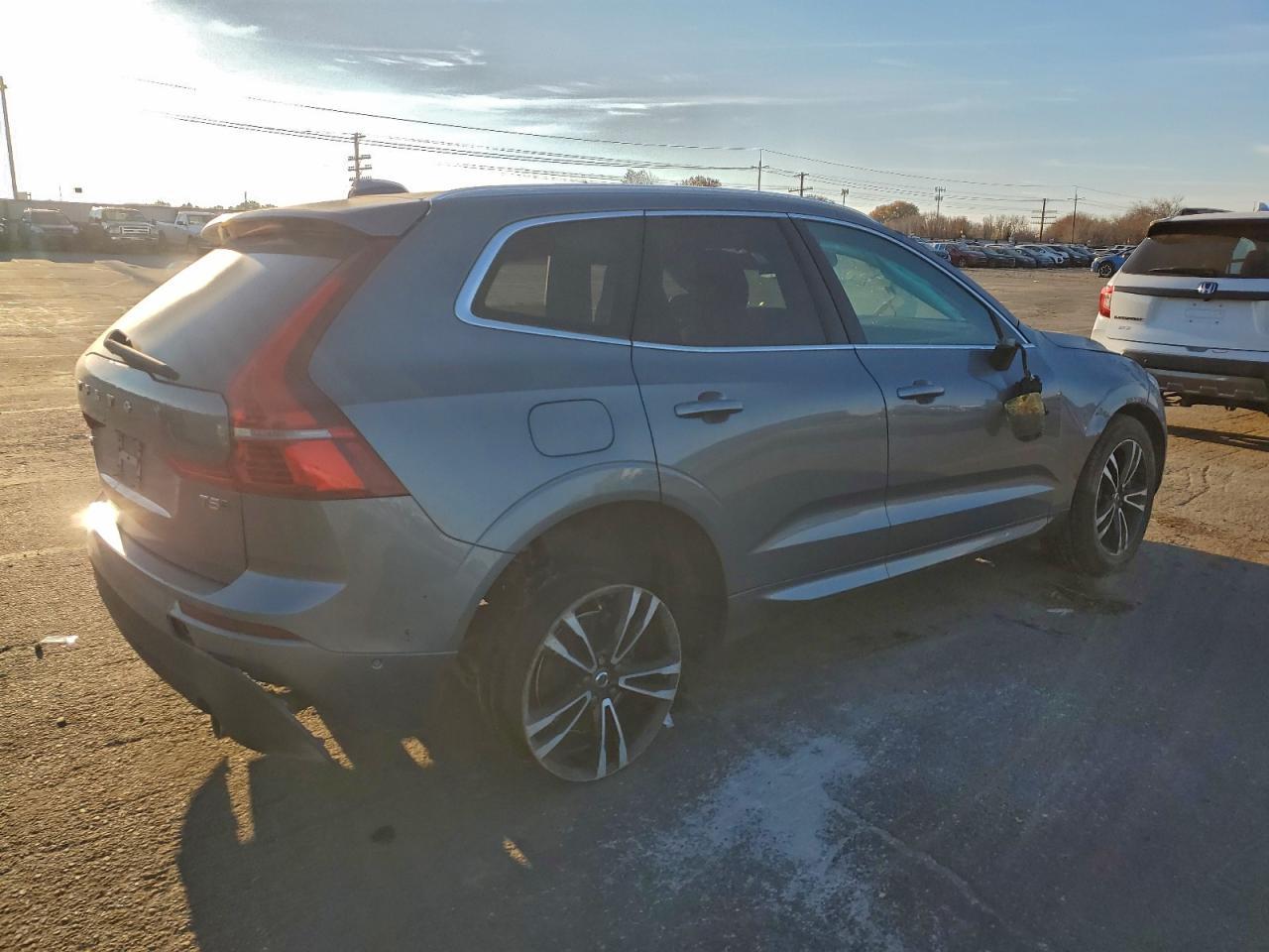 2019 Volvo Xc60 T5 - Фото 3