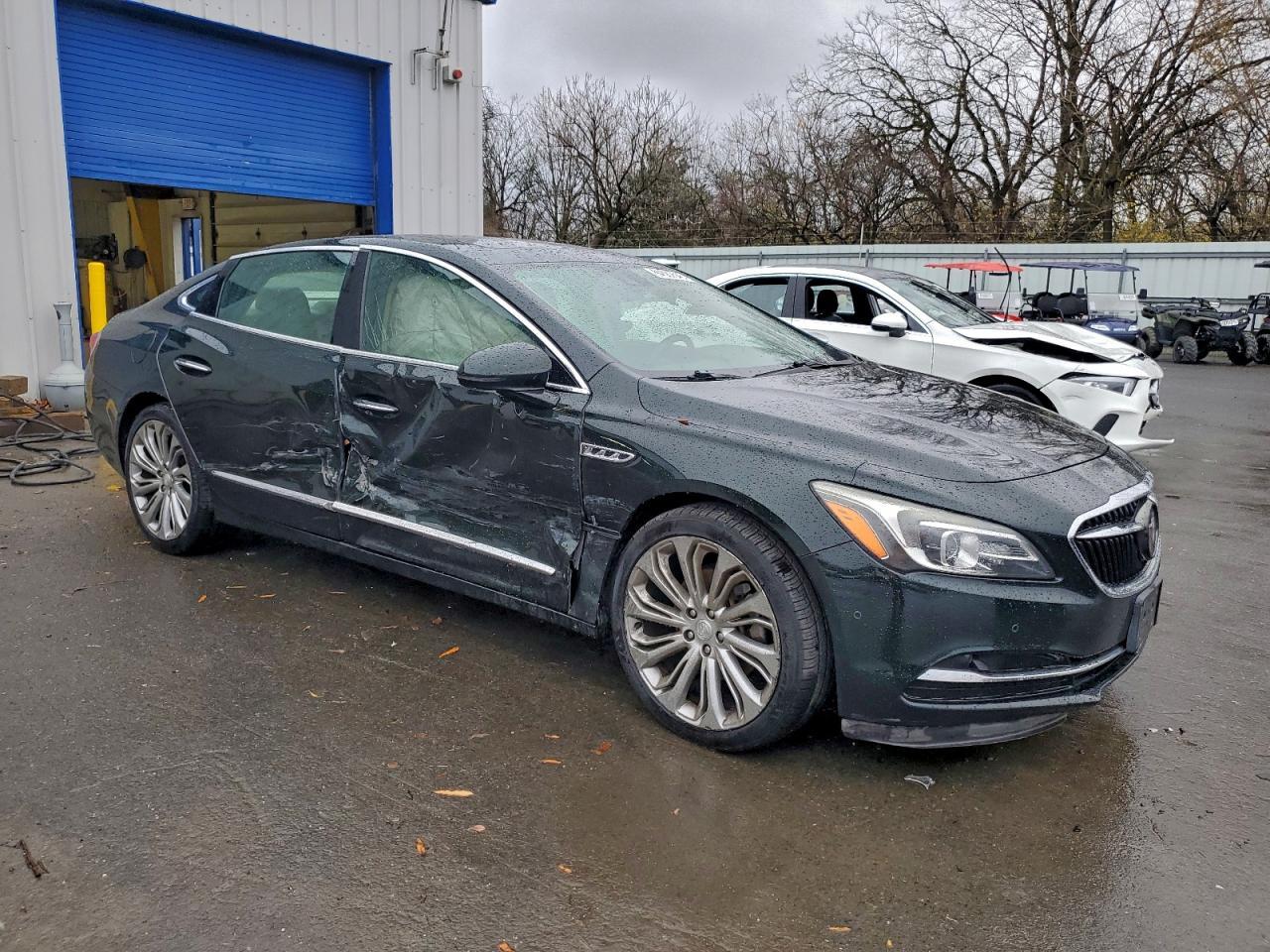 2017 Buick Lacrosse - Фото 4