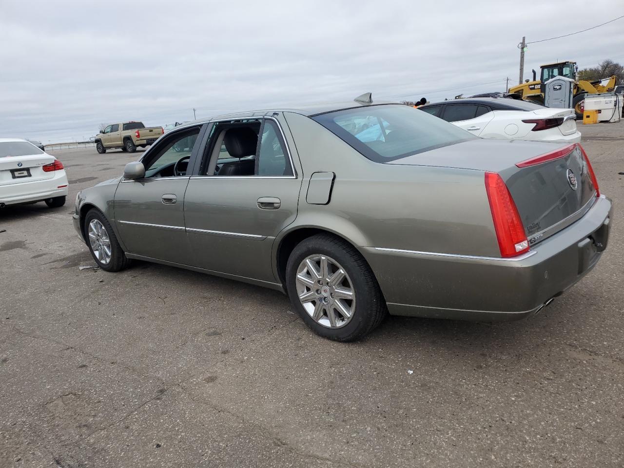 2011 Cadillac Dts Premium Collection - Фото 2