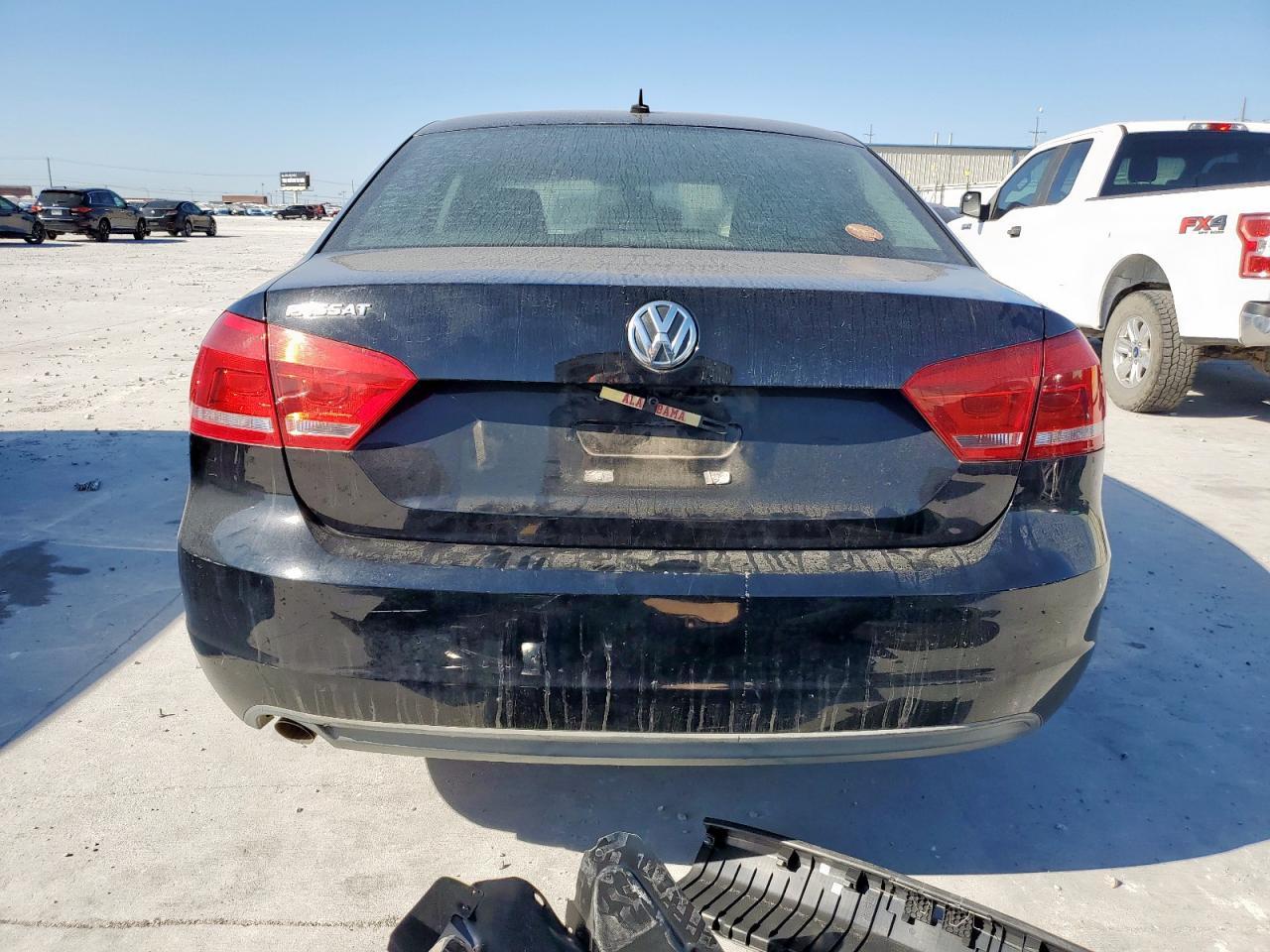 2014 Volkswagen Passat S - Фото 6